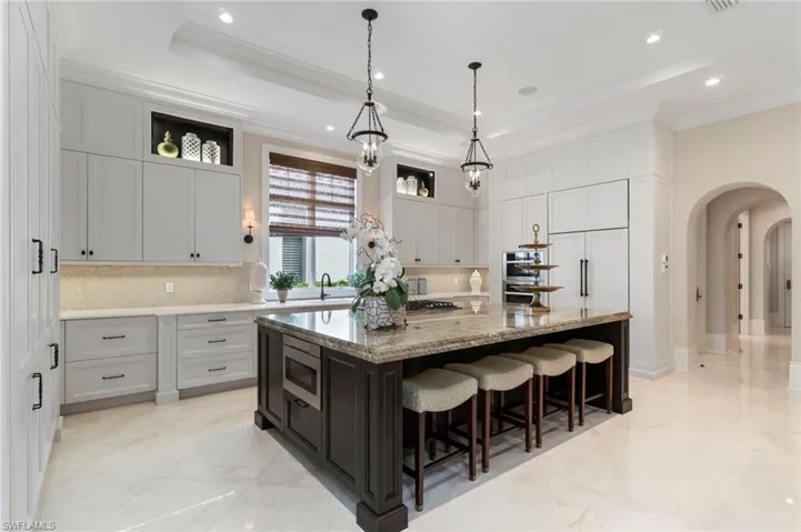 2225 Miramonte Ct, Naples, Florida 34105