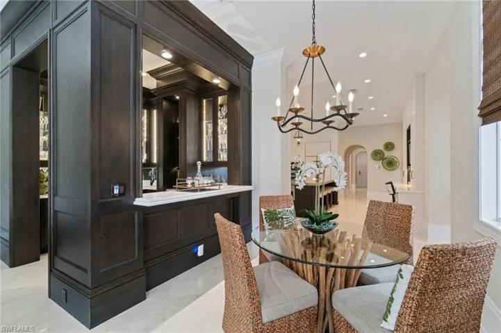2225 Miramonte Ct, Naples, Florida 34105
