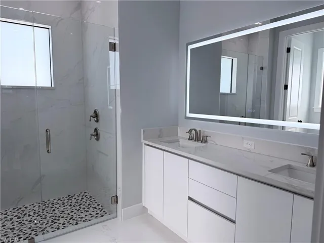 3359 6th Ave Se, Naples, Florida 34117