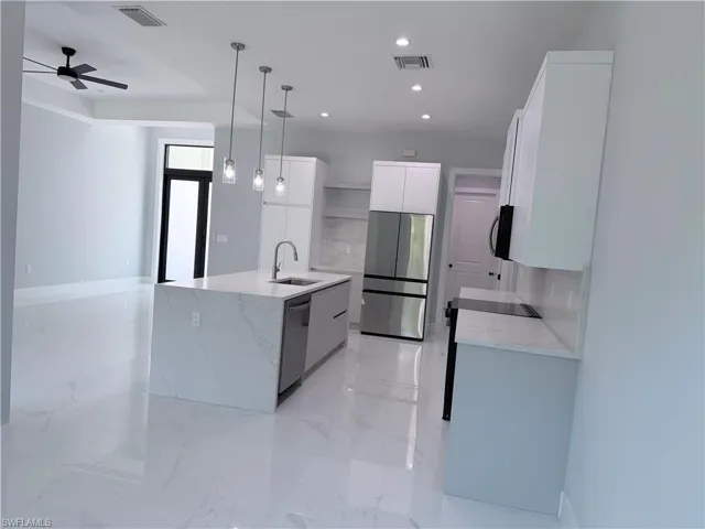 3359 6th Ave Se, Naples, Florida 34117