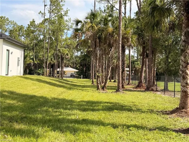 3359 6th Ave Se, Naples, Florida 34117