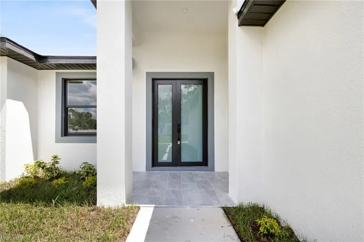 16290  Banyan  AVE, Port Charlotte, FL 33954