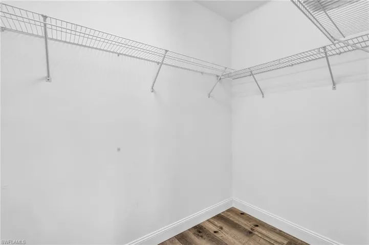 1391 Santiago Cir 902, Naples, Florida 34113