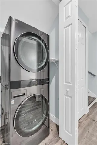 1391 Santiago Cir 902, Naples, Florida 34113