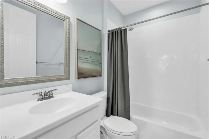 1391 Santiago Cir 902, Naples, Florida 34113