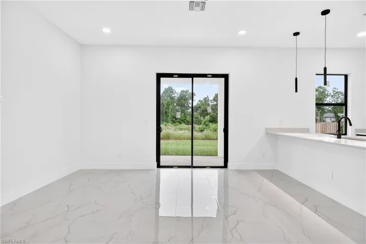 1156 Damen St E, Lehigh Acres, Florida 33974