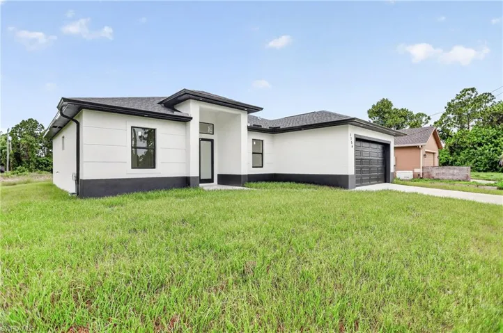 1156 Damen St E, Lehigh Acres, Florida 33974