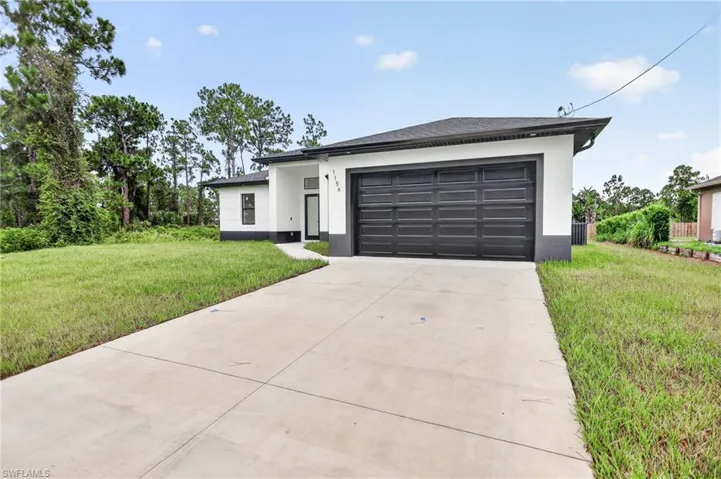 1156 Damen St E, Lehigh Acres, Florida 33974