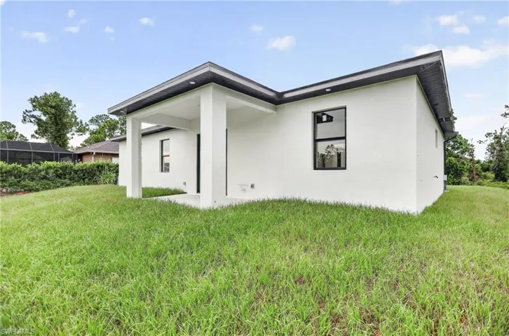 1156 Damen St E, Lehigh Acres, Florida 33974
