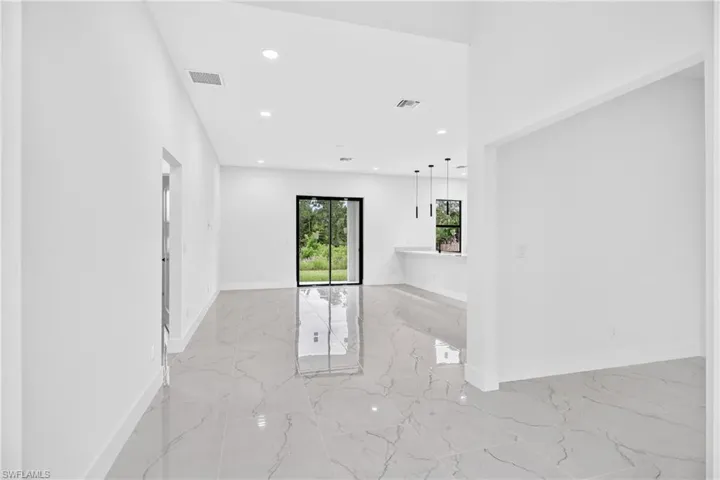 1156 Damen St E, Lehigh Acres, Florida 33974
