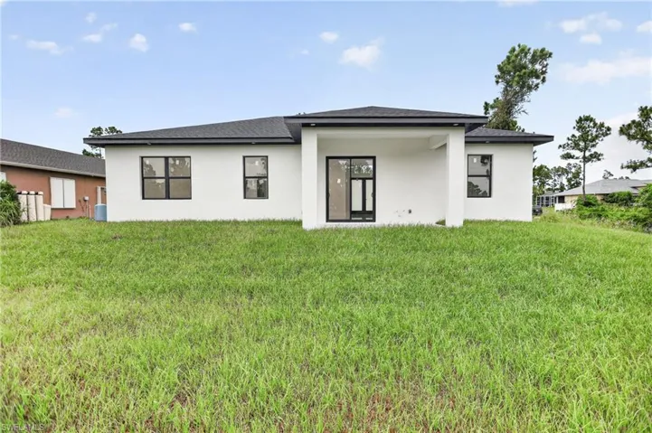 1156 Damen St E, Lehigh Acres, Florida 33974