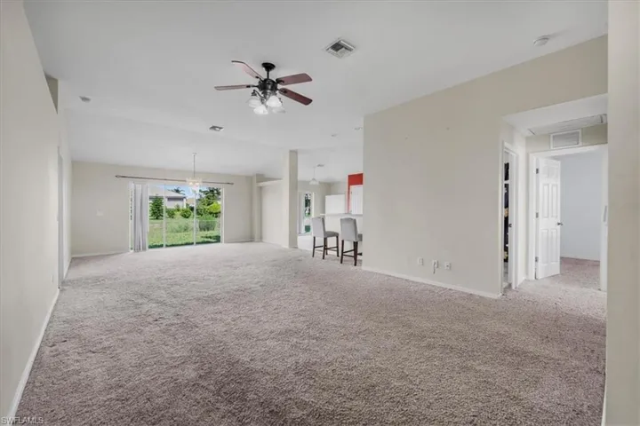 4664 Varsity Cir, Lehigh Acres, Florida 33971