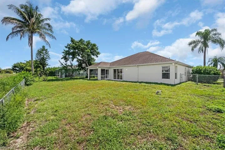 4664 Varsity Cir, Lehigh Acres, Florida 33971