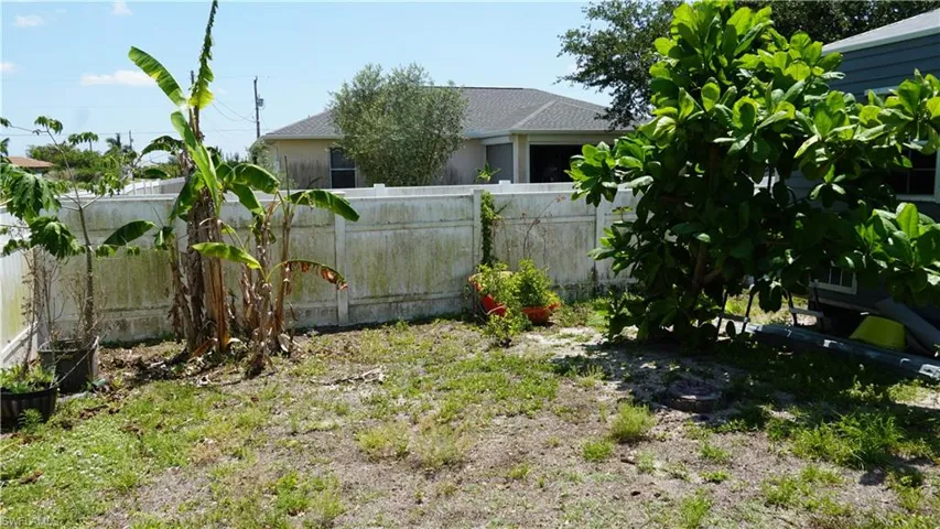 2700 NW 11th  ST, Cape Coral, FL 33993