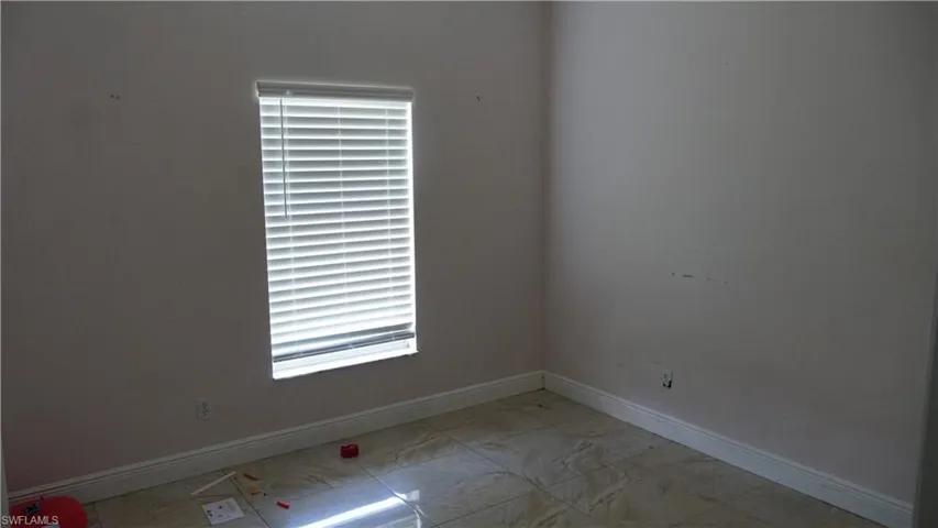 2700 NW 11th  ST, Cape Coral, FL 33993