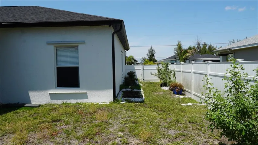 2700 NW 11th  ST, Cape Coral, FL 33993
