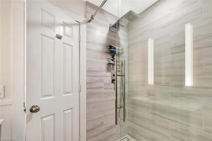 517 Beachwalk Cir # 0, Naples Fl 34108