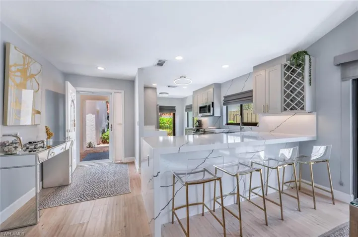 517 Beachwalk Cir # 0, Naples Fl 34108
