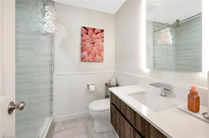 517 Beachwalk Cir # 0, Naples Fl 34108