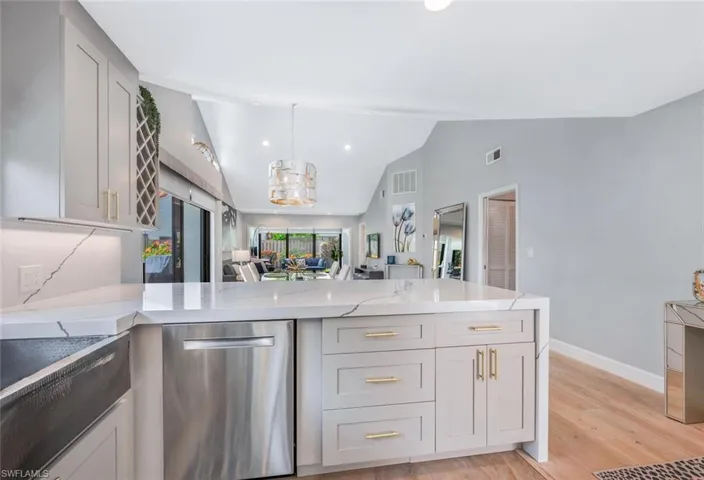 517 Beachwalk Cir # 0, Naples Fl 34108