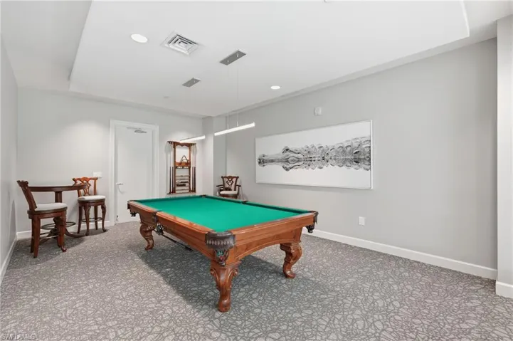 60 Seagate Dr 806, Naples, Florida 34103
