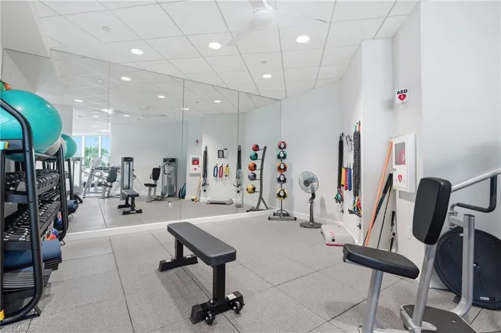 60 Seagate Dr 806, Naples, Florida 34103