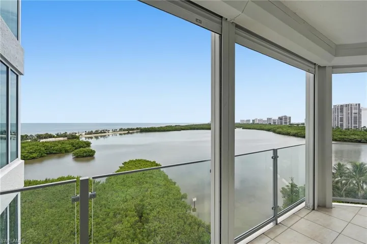 60 Seagate Dr 806, Naples, Florida 34103