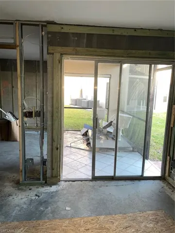 16881  Davis  RD, Fort Myers, FL 33908