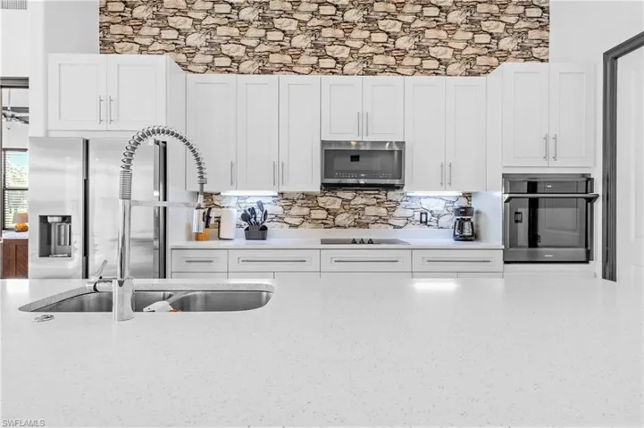 1815 Nw 29th Ave, Cape Coral, Florida 33993