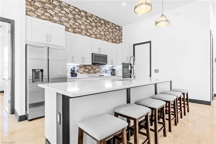 1815 Nw 29th Ave, Cape Coral, Florida 33993