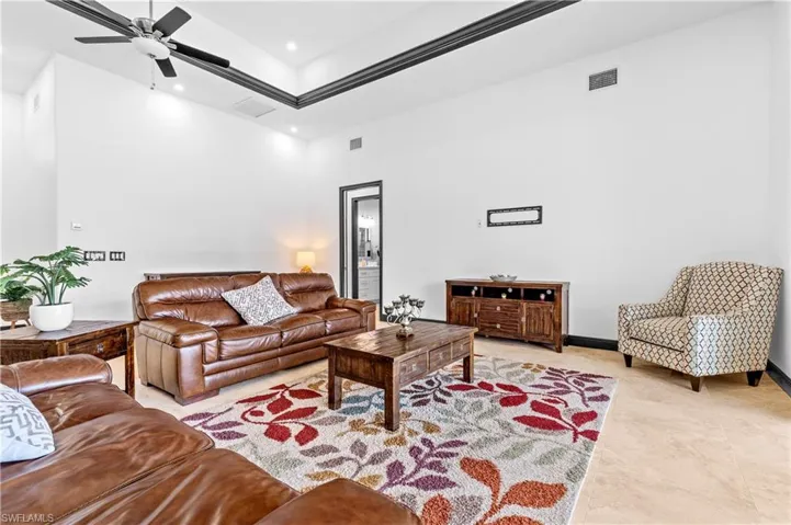 1815 Nw 29th Ave, Cape Coral, Florida 33993