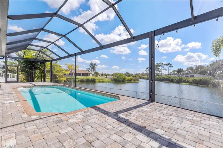 1815 Nw 29th Ave, Cape Coral, Florida 33993