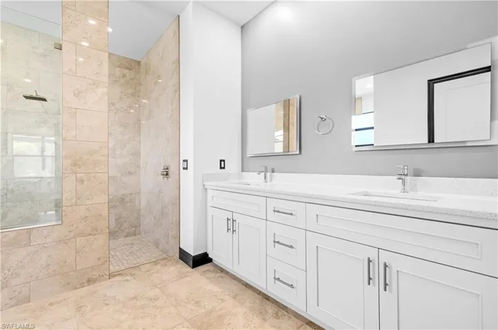 1815 Nw 29th Ave, Cape Coral, Florida 33993