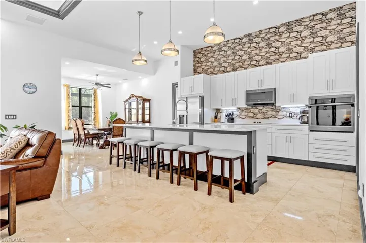 1815 Nw 29th Ave, Cape Coral, Florida 33993