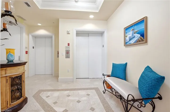 Private Elevator Foyer
