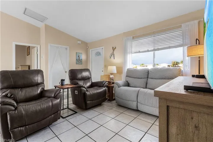 108 Nw 30th St, Cape Coral Fl 33993