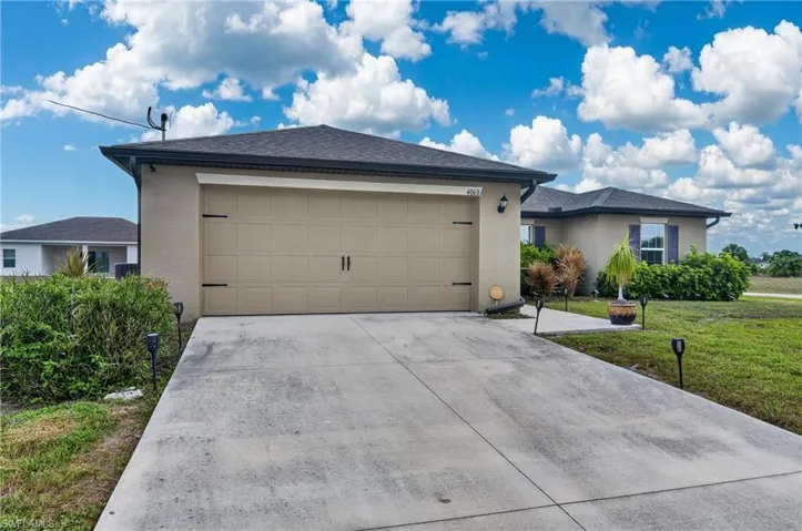 4060 Nw 36th Ave, Cape Coral, Florida 33993