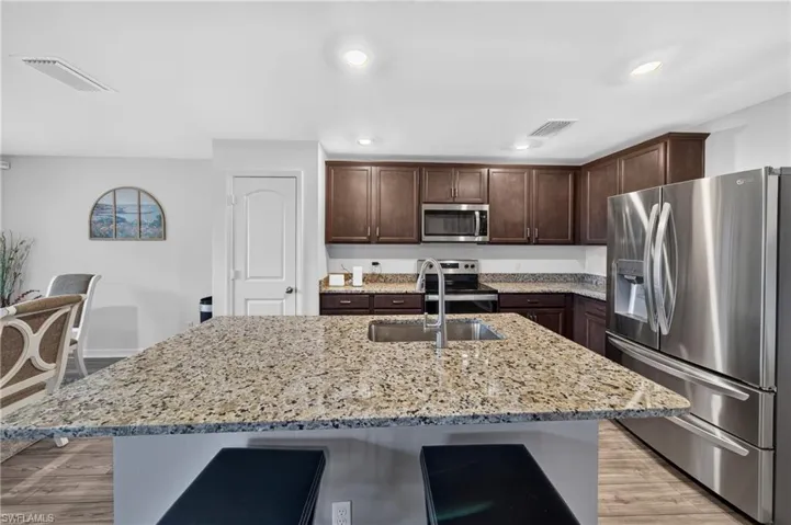 4060 Nw 36th Ave, Cape Coral, Florida 33993