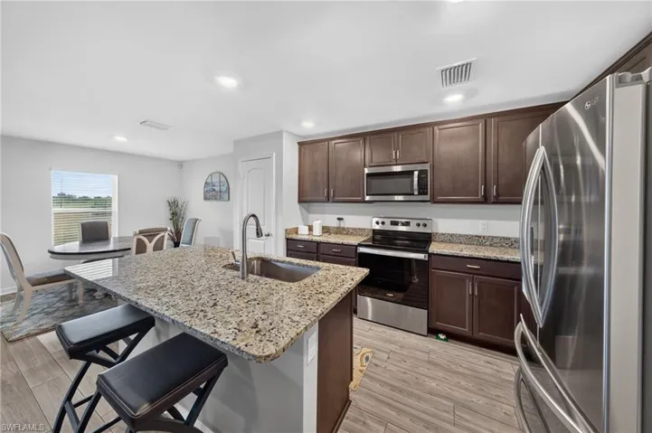 4060 Nw 36th Ave, Cape Coral, Florida 33993