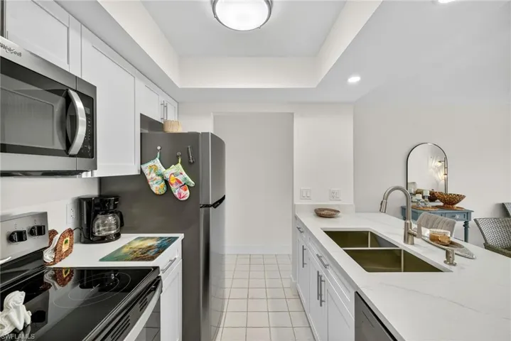 200 Lenell Rd 214, Fort Myers Beach, Florida 33931