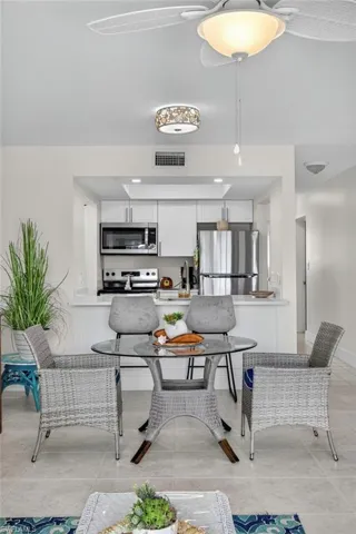 200 Lenell Rd 214, Fort Myers Beach, Florida 33931