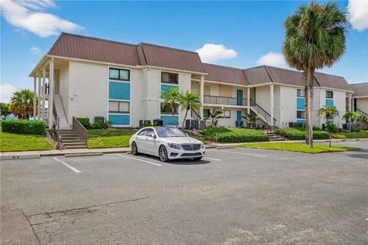 200 Lenell Rd 214, Fort Myers Beach, Florida 33931