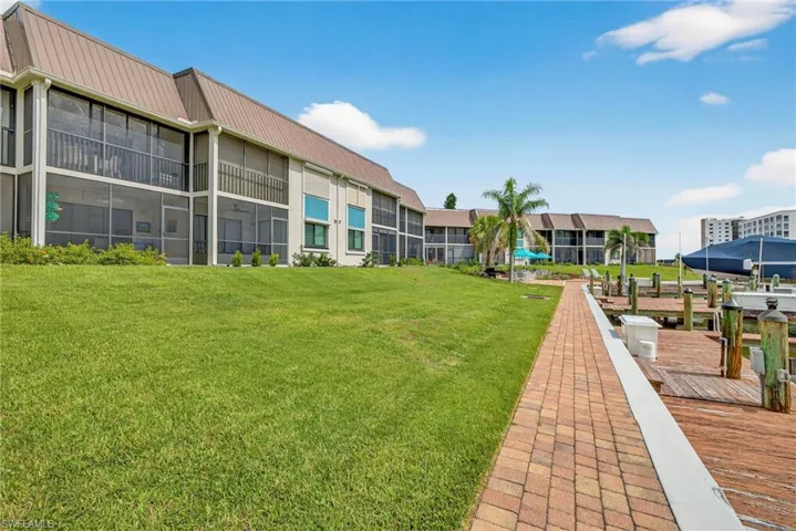 200 Lenell Rd 214, Fort Myers Beach, Florida 33931