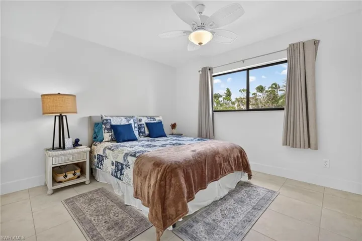 200 Lenell Rd 214, Fort Myers Beach, Florida 33931