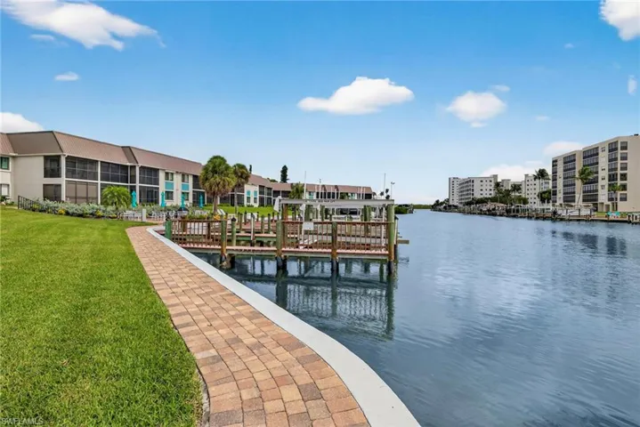200 Lenell Rd 214, Fort Myers Beach, Florida 33931