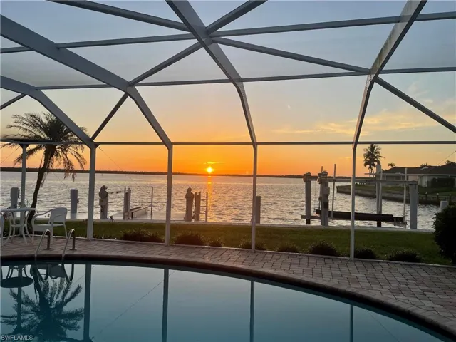 Lanai/Pool sunrise water view