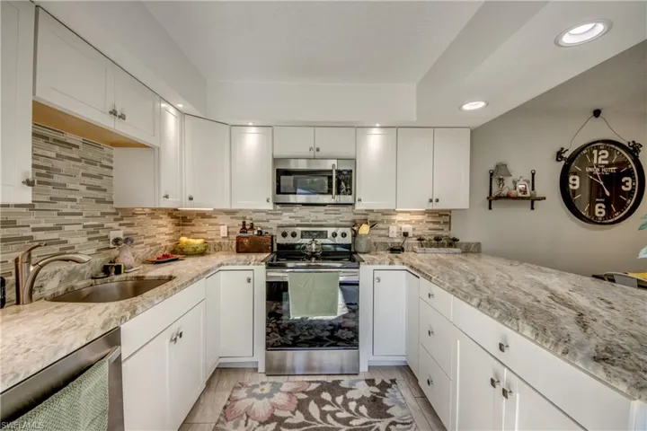 5213 Cedarbend Dr 4, Fort Myers, Florida 33919