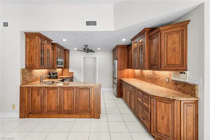 2377 Kings Lake Blvd, Naples, Florida 34112