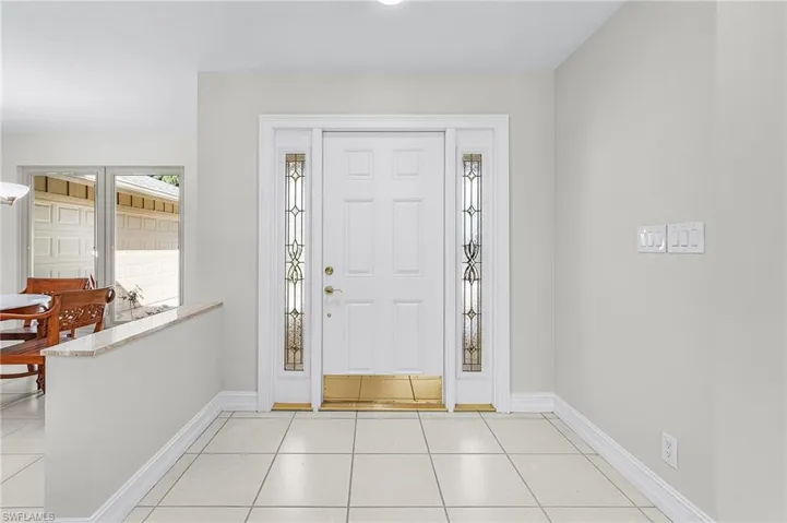 2377 Kings Lake Blvd, Naples, Florida 34112