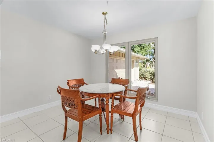 FORMAL DINING AREA